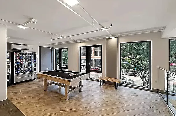 Rented by REAL New York | media 6