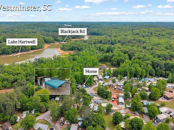 2nd image of 140 Loop Cir