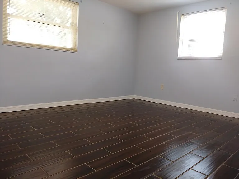 12814 Spring Ave — Photo 6
