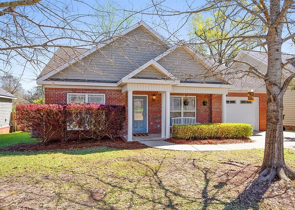 1st image of 200 Gwinnett Pl