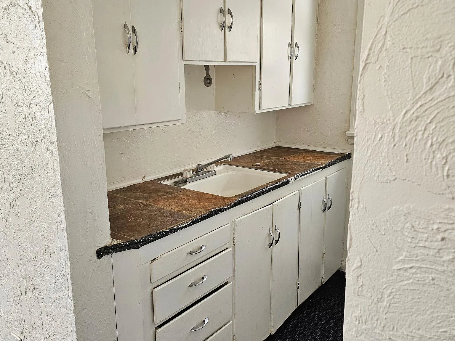 1 bed, 500 sqft, $950 — Photo 1