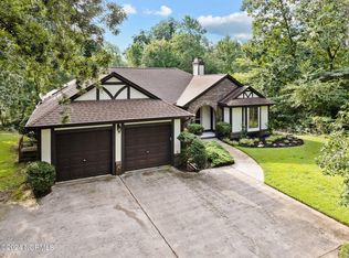 654 Ravenswood Rd, Hampstead, NC 28443