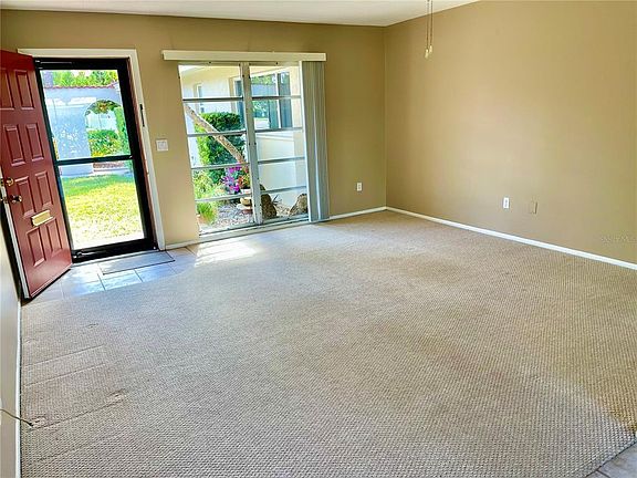 4th image of 2243 Pueblo Ln