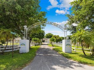 4551 NW 39th Ave, Pompano Beach, FL 33073