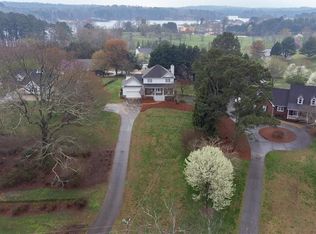 6040 Robbs Crossing Dr, Cumming, GA 30041