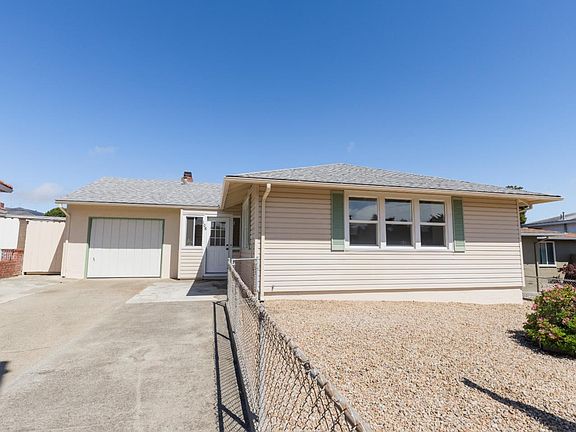 2nd image of 106 Indio Dr