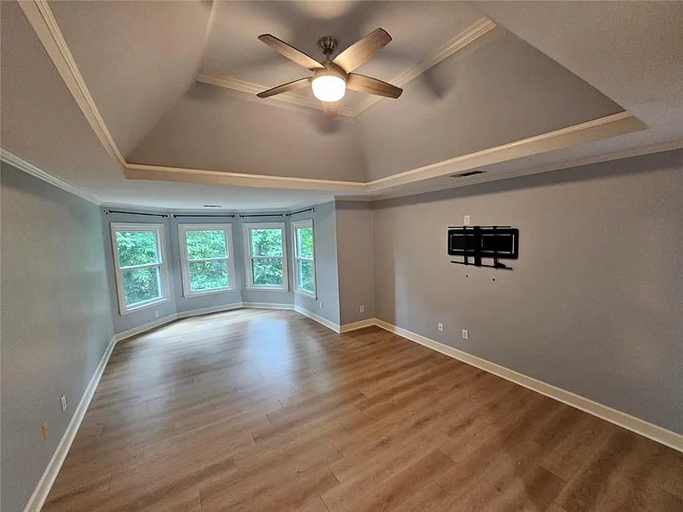 430 Eastbourne Way — Photo 14
