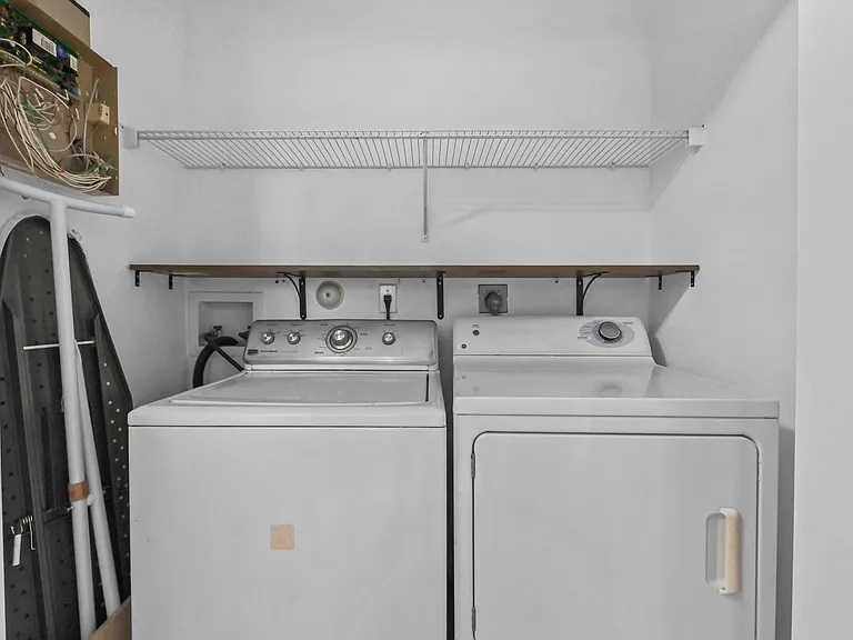 5049 Starblaze Dr — Photo 25