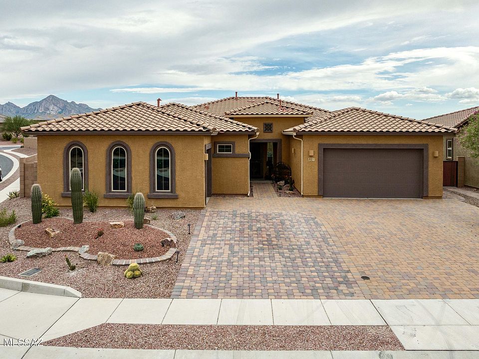 1st image of 723 W Flying Ace Ln