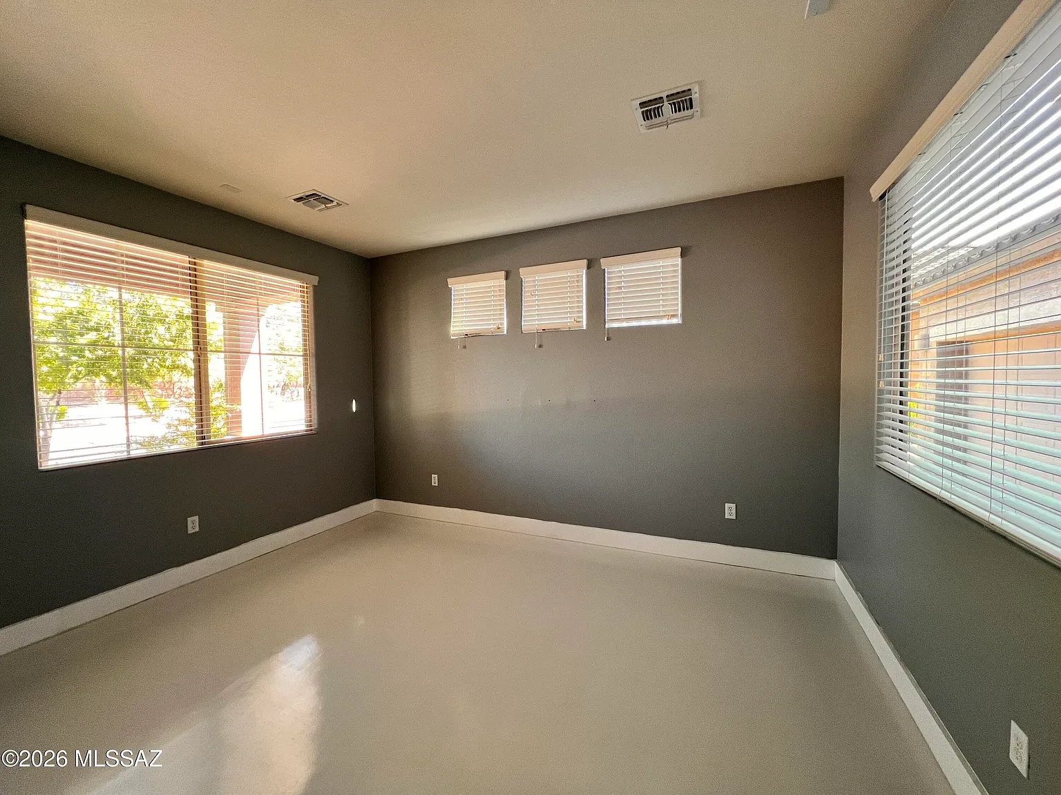 5 bed, 4.0 bath, 3371 sqft, $3,500 — Photo 4