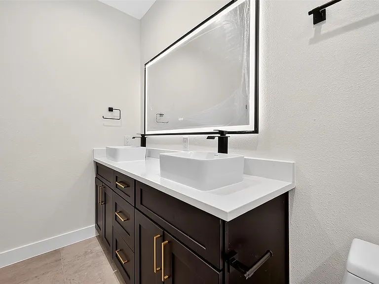 12315 New Jordan Ln — Photo 31