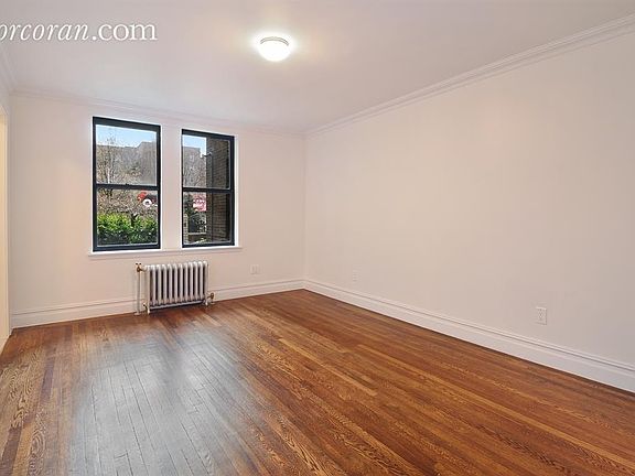 4th image of 14809 Northern Blvd APT 4C