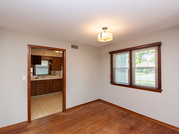 5th image of 1705 N Linden Ave