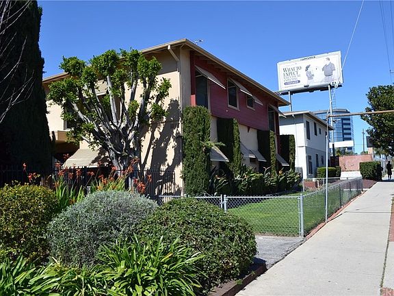 3rd image of 3517 S Sepulveda Blvd