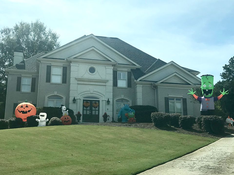 2nd image of 1101 Robinson Ct