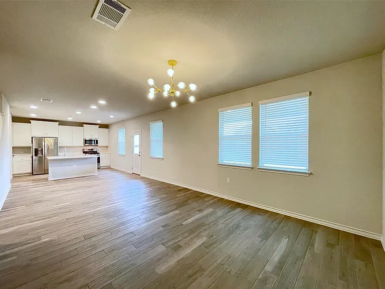 1603 Denesa Dr — Photo 4