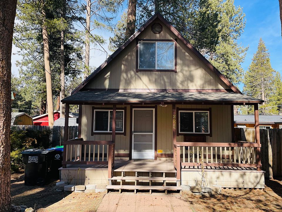 1st image of 2579 Elwood Ave