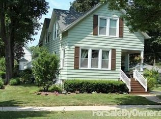 14 S Elm St, Mount Prospect, IL 60056