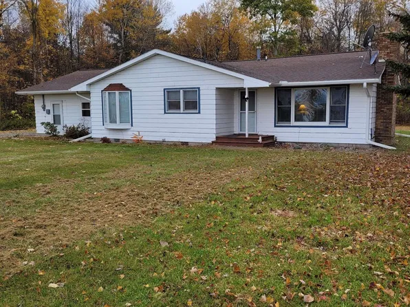 1201 N Huron Rd, Linwood, MI 48634