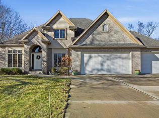 117 Fox Trot, Dixon, IL 61021