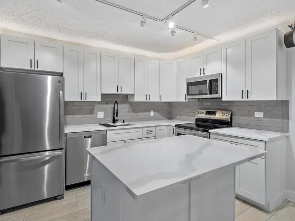 410 4th Terrace, Palm Beach Gardens, FL 33418