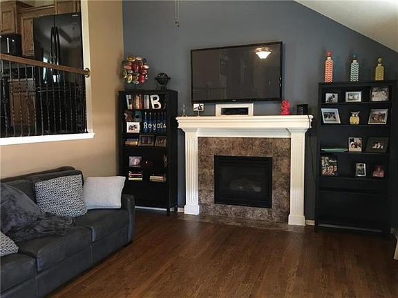 5th image of 1710 NW Nicholas Dr