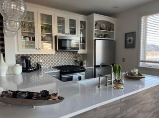 200 Manufacturers Rd APT 517, Chattanooga, TN 37405