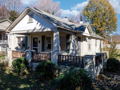411 Mountain View St SW, Lenoir, NC, 28645