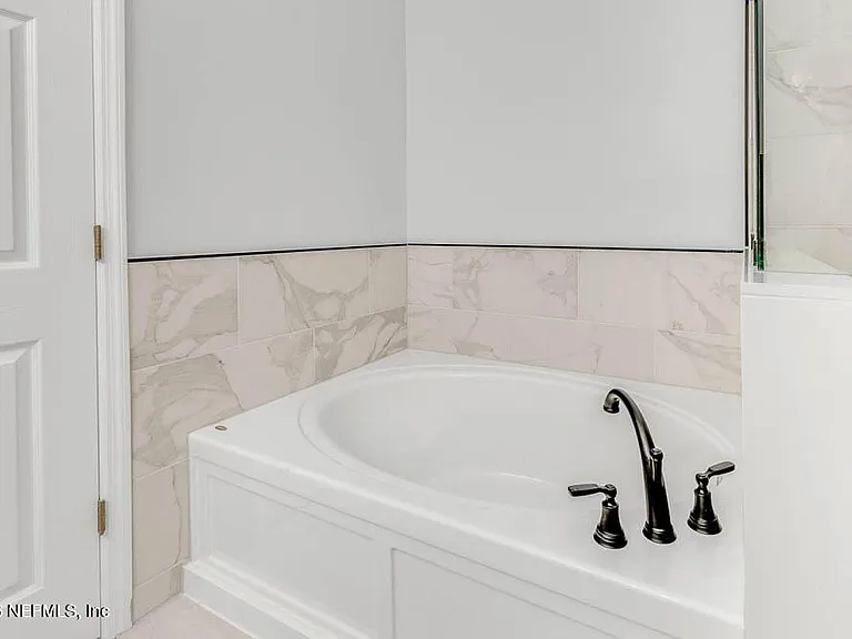 12301 Kernan Forest Blvd #902 — Photo 19