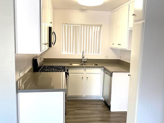 3rd image of 530 E Santa Anita Ave APT 106