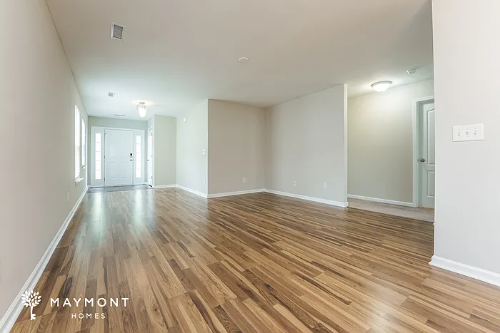 154 Tyger St — Photo 5
