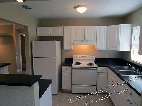 4th image of 10222 N 29th St