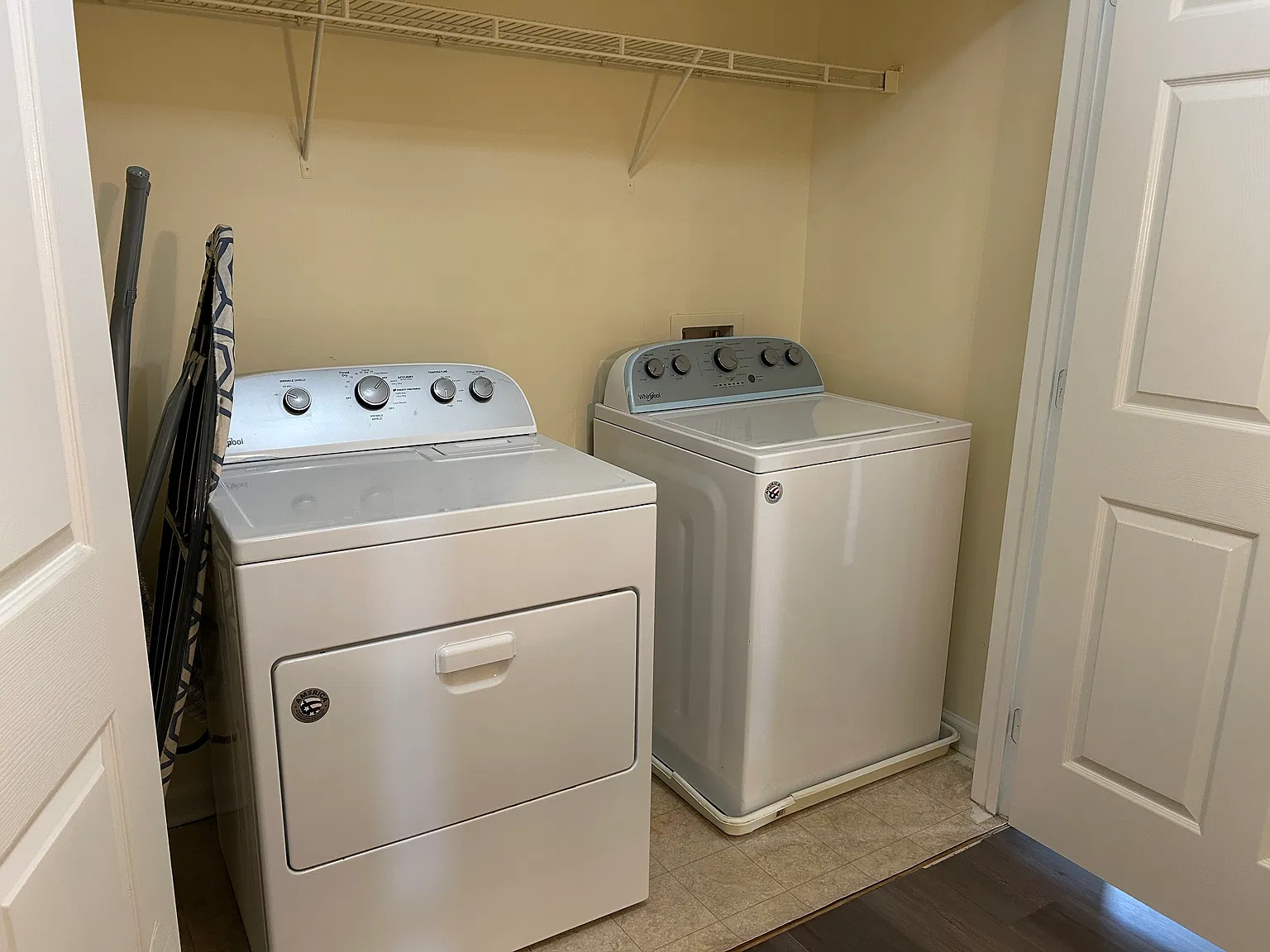 3 bed, 2.5 bath, 2538 sqft, $3,100 — Photo 4