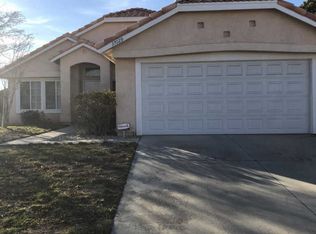 37029 57th St E, Palmdale, CA 93552