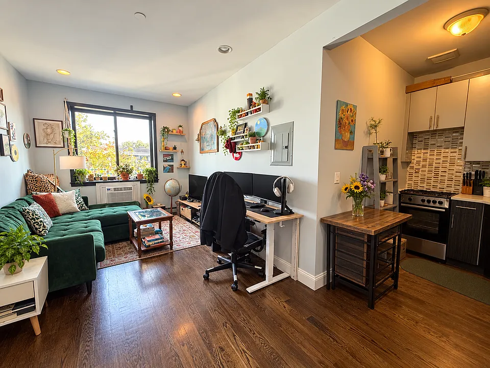 39 Suydam St #3B