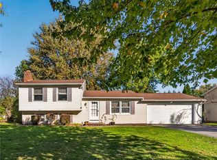 176 Drumcliff Way, Rochester, NY 14612