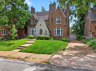 7310 Drexel Dr, Saint Louis, MO 63130