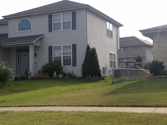 4th image of 1052 Victoria Ln