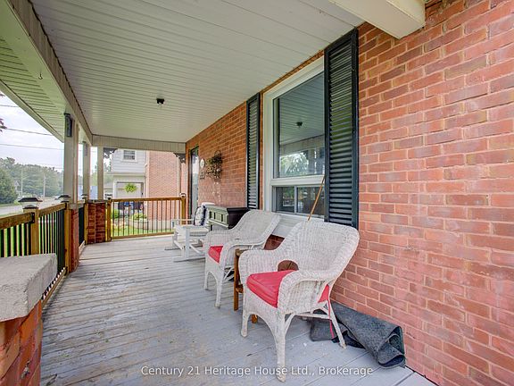 4th image of 180 Bruce St S