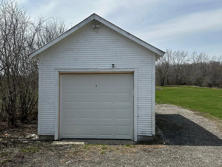 1700 S Wagner Rd — Photo 28