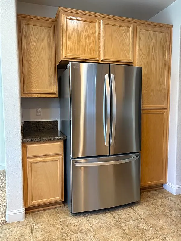 3 bed, 2.5 bath, 1974 sqft, $2,495 — Photo 4