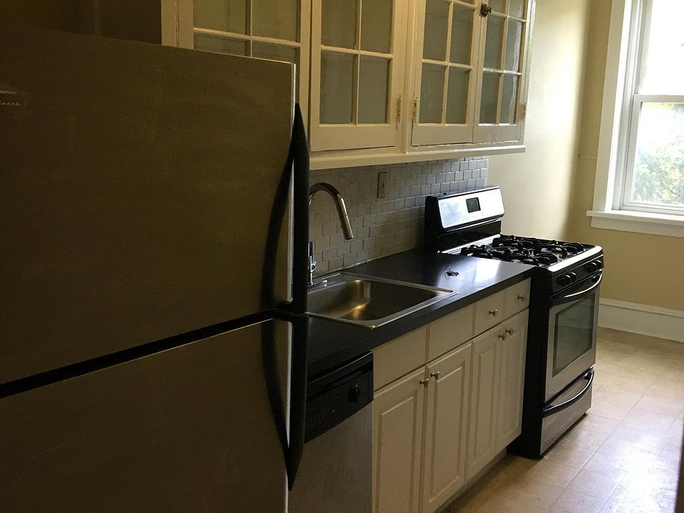 1st image of 6600 Lincoln Dr APT A8