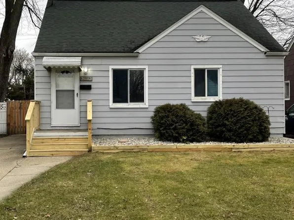 26692 Lorenz St, Madison Heights, MI 48071