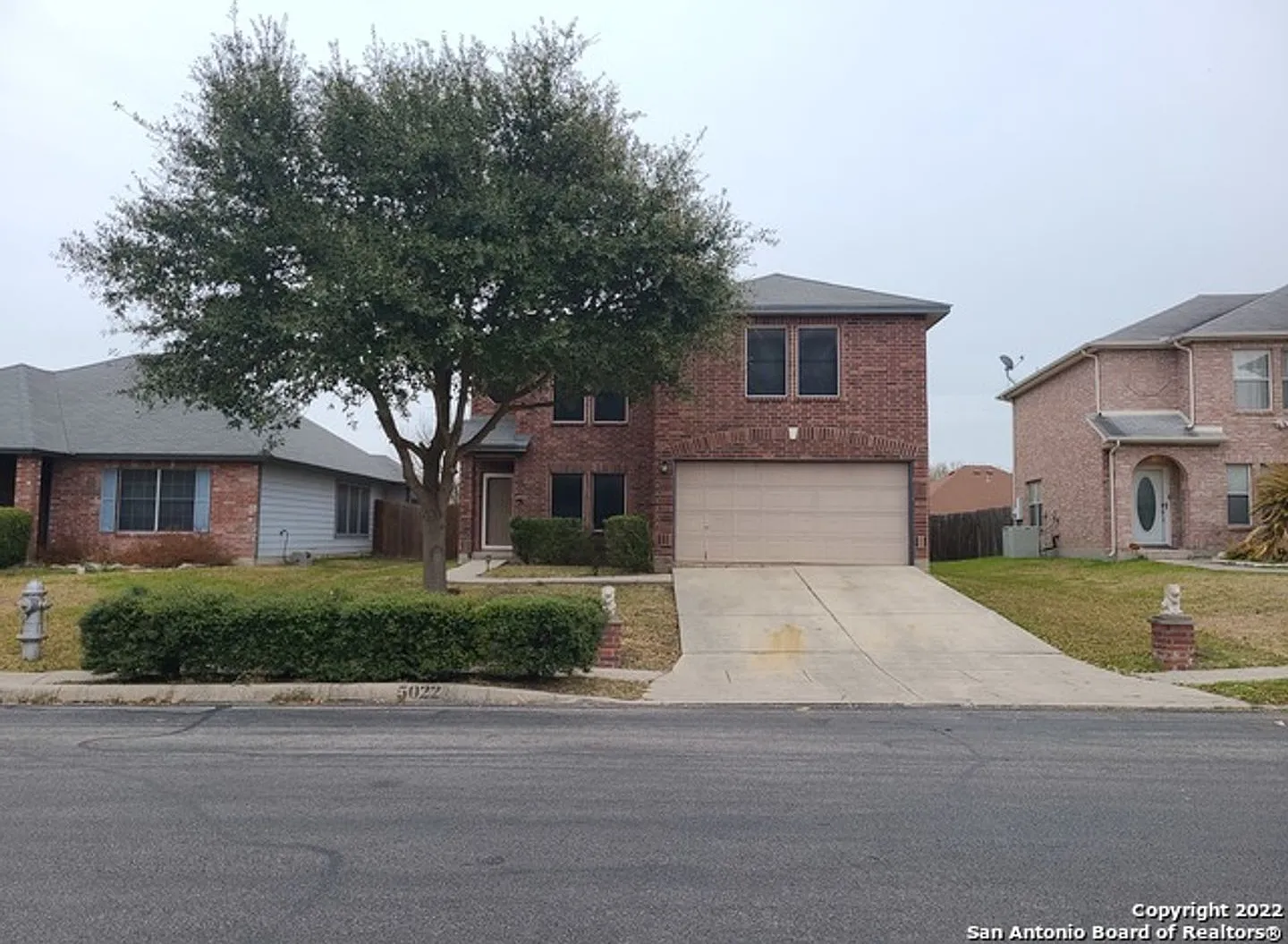 3 Bedroom with Game Room! — Photo 2
