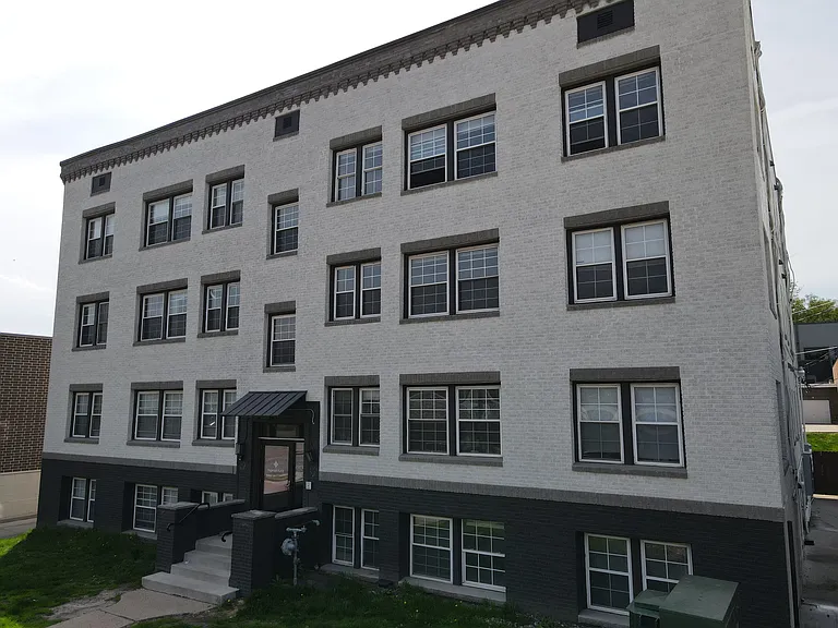 Ingersoll Flats — Photo 25