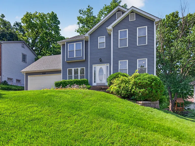536 Oak Hill Dr — Photo 4