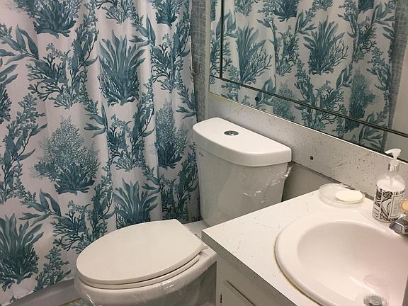 2nd image of 125 Windsor Dr #125-F
