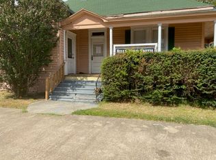 1049 Lamar Ave, Paris, TX 75460