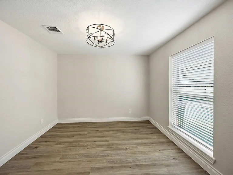 5702 Old Lodge Dr — Photo 6