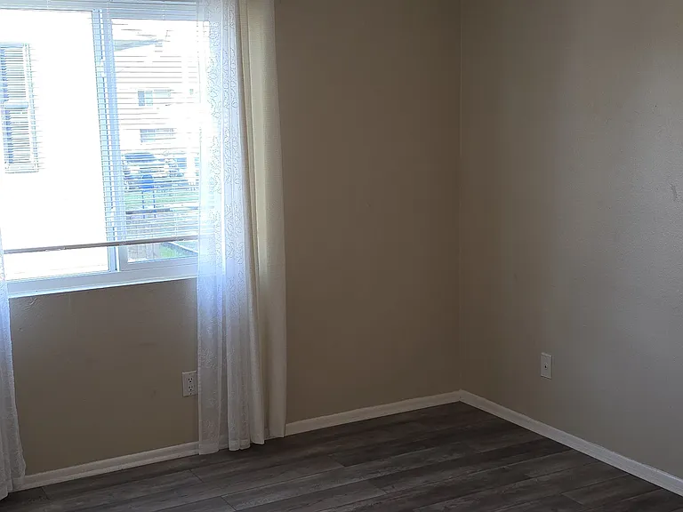 222 Thorntree Pl — Photo 11